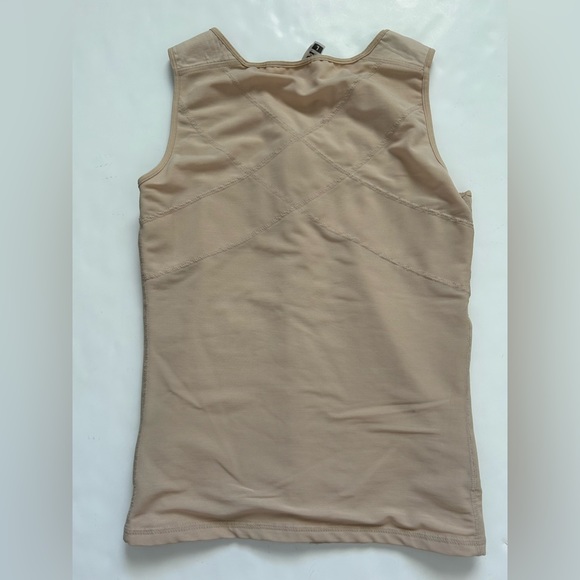 Cysm Slim and Firm Control Shaper Top. Size L - Picture 2 of 6